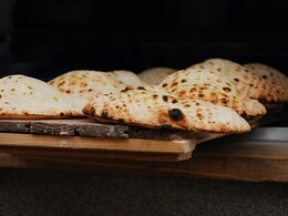 Watch: How To Make The Classic Mediterranean Pita Bread At Home