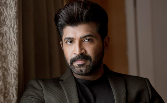 'तमिल रॉकर्ज' में एक अलग तरह के पुलिस ऑफिसर के रोल में नजर आएंगे अरुण विजय, सिनेमा देखने वालों पर करेंगे बड़ी कार्रवाई