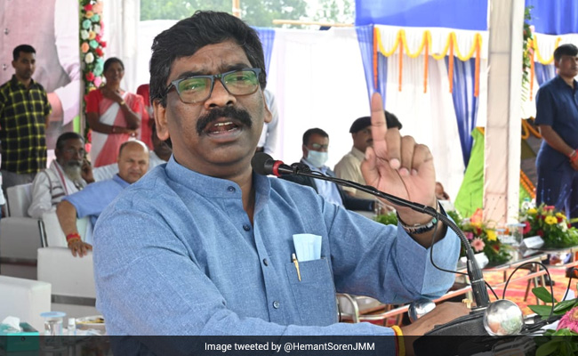 'मोरबी की घटना से ध्यान भटकाने के लिए BJP के इशारे पर जांच एजेंसी बना रही है विपक्ष को निशाना': हेमंत सोरेन