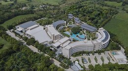 Dive In The Luxury Of Comfortable Stay And Fantastic Food At Courtyard by Marriott Aravali Resort, Delhi