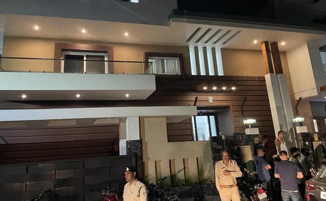 5 Houses, Home Theatre, Pool: Assets Of Madhya Pradesh Government Officer