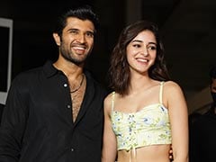 Liger Stars Vijay And Ananya Left Event Because Of "Uncontrollable" Crowd