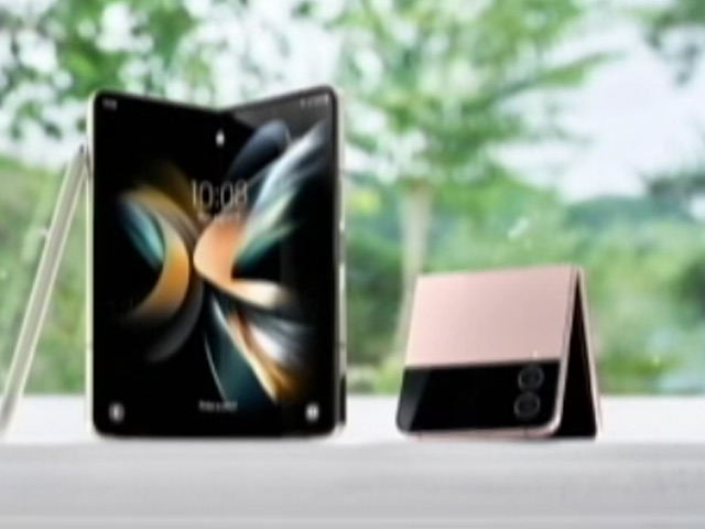 First Impressions of Samsung's New Foldable Phones