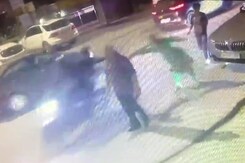 Video: Bikers Snatch Woman's Bag In Posh Delhi Market, Leave Her Injured Video: Bikers Snatch Woman's Bag In Posh Delhi Market, Leave Her Injured