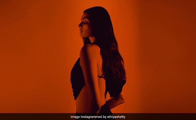 Athiya Shetty Sets Internet Ablaze With Her Recent Instagram Post. Boyfriend KL Rahul Reacts