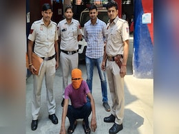 मकान मालिक ने शराब नहीं पीने के लिए कहा तो किराएदार ने हथौड़े से कर डाला कत्ल, फिर सेल्फी लेकर हुआ फरार मकान मालिक ने शराब नहीं पीने के लिए कहा तो किराएदार ने हथौड़े से कर डाला कत्ल, फिर सेल्फी लेकर हुआ फरार