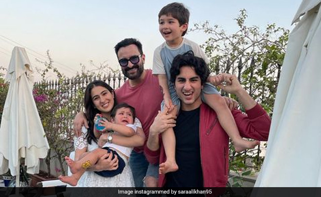 <i>Koffee With Karan 7</i>: Kareena Kapoor Tells It Like It Is - "Saif Has Had A Child Every Decade"