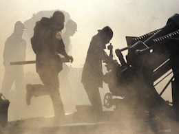 LAC : भारत ने चीन के सामने अरुणाचल में तैनात कीं अमरीकी तोपें, 30 KM तक कर सकती हैं वार LAC : भारत ने चीन के सामने अरुणाचल में तैनात कीं अमरीकी तोपें, 30 KM तक कर सकती हैं वार