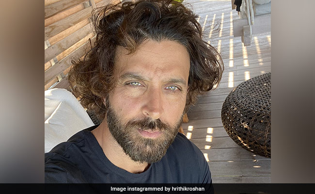 'सन' को मिस कर रहे हैं ऋतिक रोशन, एक्टर ने शेयर की फोटो तो फैन्स ने पूछा- ये सन कौन है?