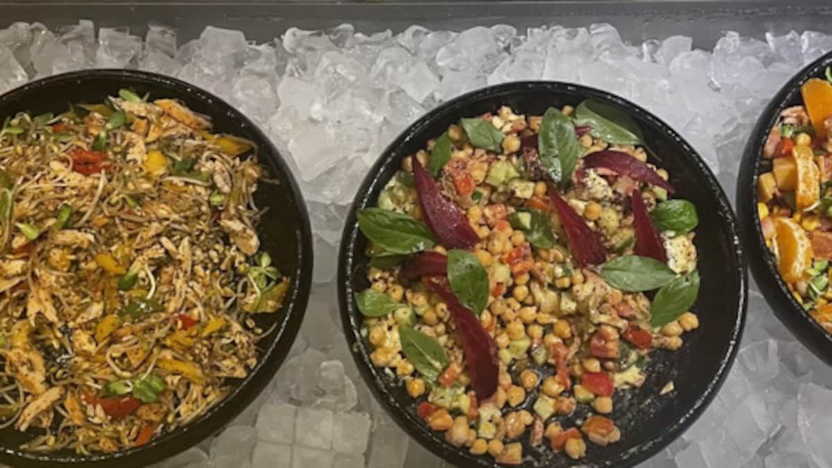 Switching To Salads For Weight Loss? Take Note Of These Tips - NDTV Food