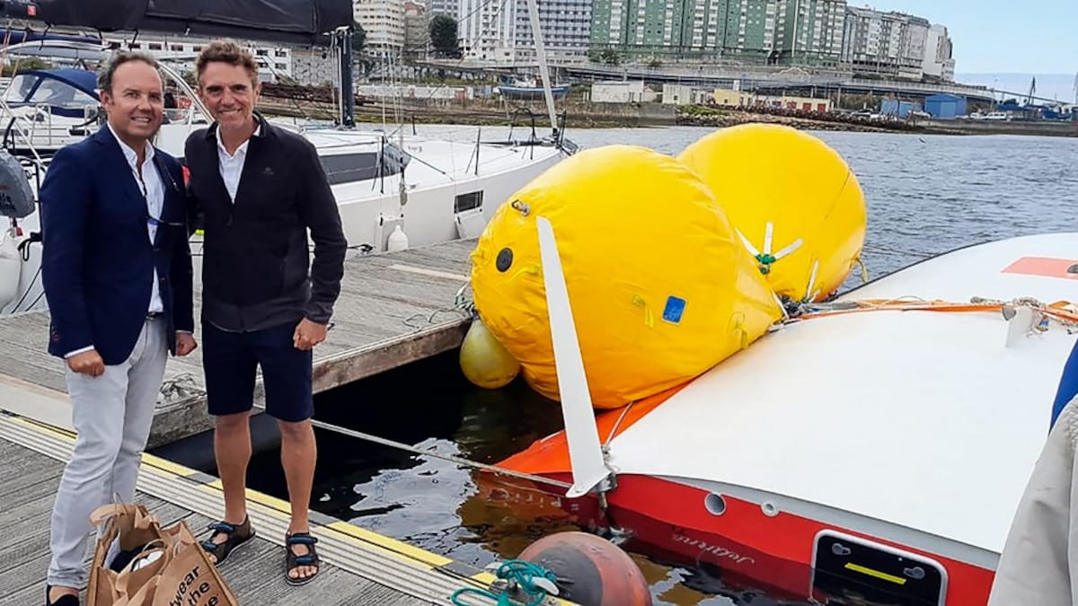 Marinero francés sobrevive 16 horas en barco volcado frente a España