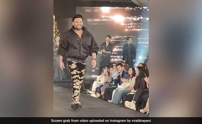 कपिल शर्मा ने रैंप वॉक के दौरान किया कुछ ऐसा हंसते-हंसते लोटपोट हुए लोग, बोले- यहां भी कॉमेडी...देखें Video 