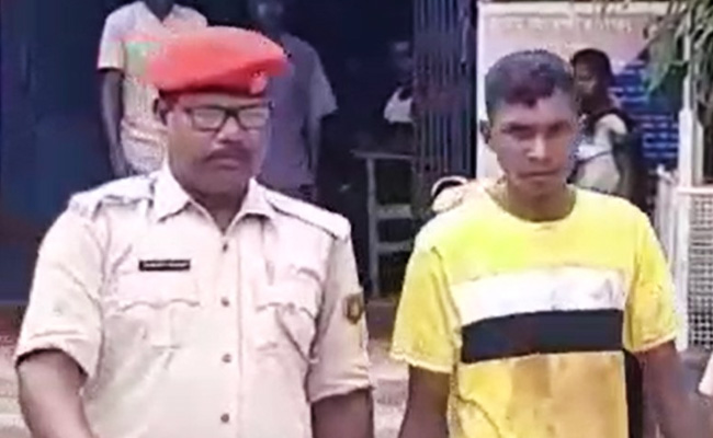 Man Beheads Villager Over ₹ 500, Reaches Police Station With Severed Head
