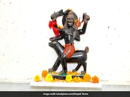 Shani Dev: शनि की साढ़ेसाती-ढैय्या और महादशा से छुटकार पाने के लिए किए जाते हैं ये खास कार्य, आप भी जानें Shani Dev: शनि की साढ़ेसाती-ढैय्या और महादशा से छुटकार पाने के लिए किए जाते हैं ये खास कार्य, आप भी जानें