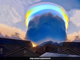 Viral Video : आसमान में दिखे 'जादुई बादल', Rainbow Clouds को देख हैरान हुआ इंटरनेट Viral Video : आसमान में दिखे 'जादुई बादल', Rainbow Clouds को देख हैरान हुआ इंटरनेट
