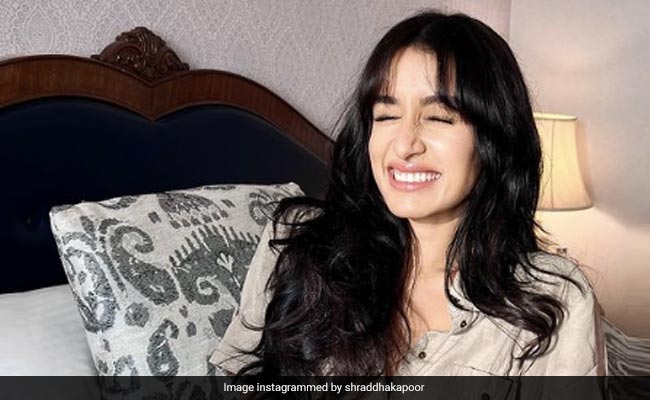 Shraddha Kapoor Asked The Internet To Rate Her New Haircut. The Choices: "Like Or Love?"