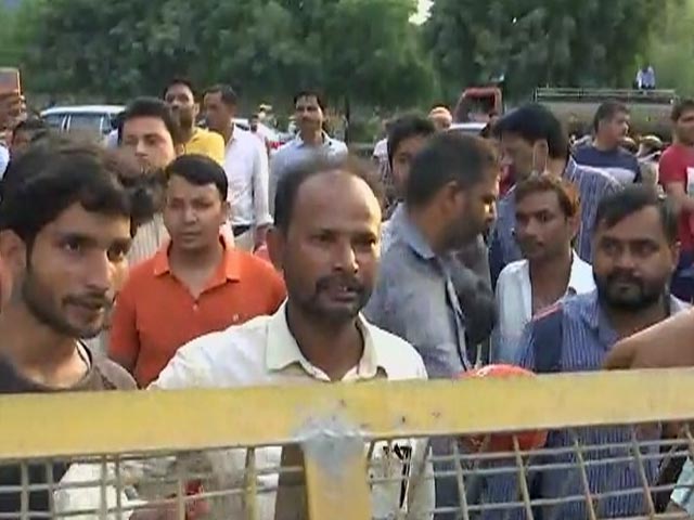 Ground Report: Noida Twin Towers' Demolition Site Turns Into Tourist Spot