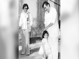 पृथ्वीराज कपूर और ऋषि कपूर के साथ दिख रही बच्ची का आज बॉलीवुड पर है अपने रुतबा, दिए हैं एक से बढ़कर एक हिट्स, पहचाना क्या? पृथ्वीराज कपूर और ऋषि कपूर के साथ दिख रही बच्ची का आज बॉलीवुड पर है अपने रुतबा, दिए हैं एक से बढ़कर एक हिट्स, पहचाना क्या?