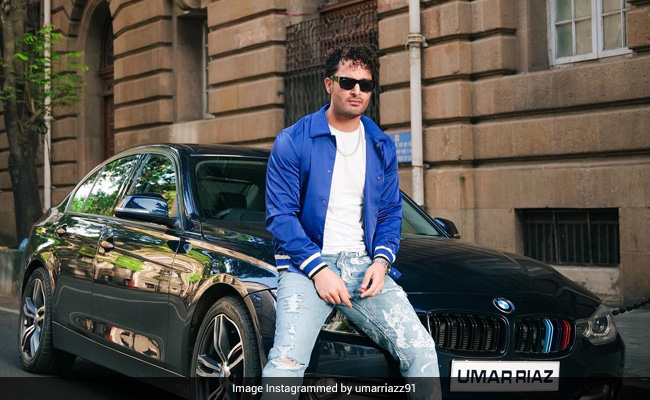 <i>Bigg Boss 15</i> Star Umar Riaz Brings Home A Swanky New Car. This Is What Karan Kundrra Wrote