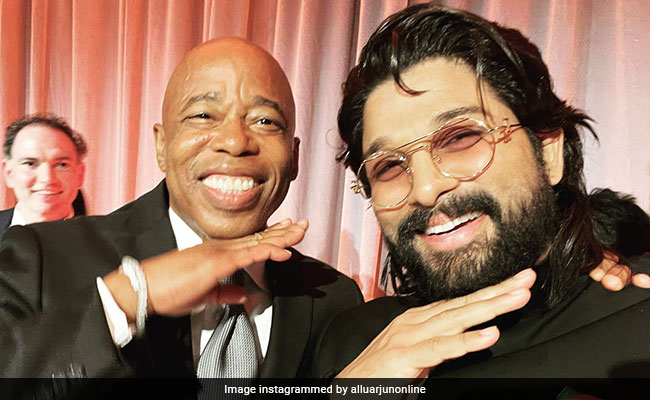 Allu Arjun Poses With New York's Mayor Eric Adams In <i>Pushpa</i> Style