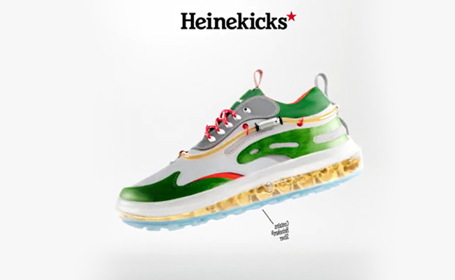 ये है 'शराबी जूता', इसमें शराब भरकर कहीं भी ले जा सकते है, इस आविष्कार से दुनिया हैरान है ये है 'शराबी जूता', इसमें शराब भरकर कहीं भी ले जा सकते है, इस आविष्कार से दुनिया हैरान है