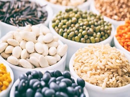 Healthy Seeds: अपनी डाइट में शामिल करें ये 4 तरह के बीज, दिल की सेहत के लिए कमाल के होते हैं साबित Healthy Seeds: अपनी डाइट में शामिल करें ये 4 तरह के बीज, दिल की सेहत के लिए कमाल के होते हैं साबित