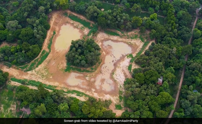 Stunning Video of Mughal-Era Lake In Delhi Being Rejuvenated