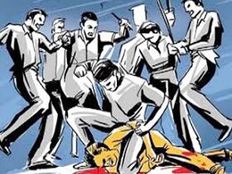उत्तर प्रदेश : चोरी के आरोप में दलित व्यक्ति की पिटाई, बीजेपी नेता समेत 3 लोग गिरफ्तार उत्तर प्रदेश : चोरी के आरोप में दलित व्यक्ति की पिटाई, बीजेपी नेता समेत 3 लोग गिरफ्तार