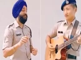 ITBP के जवान का ये गाना सुनकर दिल हो जाएगा खुश, देखें VIDEO ITBP के जवान का ये गाना सुनकर दिल हो जाएगा खुश, देखें VIDEO