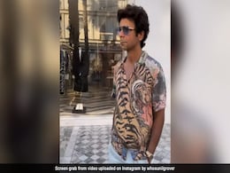 विदेश की महंगी दुकानों को देख सुनील ग्रोवर के मन में आया मजेदार ख्याल, Video देख हंसते-हंसते हो जाएंगे लोटपोट विदेश की महंगी दुकानों को देख सुनील ग्रोवर के मन में आया मजेदार ख्याल, Video देख हंसते-हंसते हो जाएंगे लोटपोट