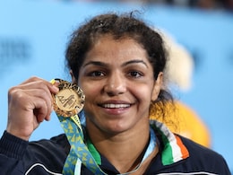 Watch: Sakshi Malik Gets Emotional During Medal Ceremony After Winning CWG Gold