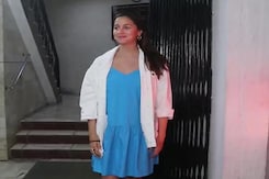 आलिया भट्ट का दिखा खास अंदाज, मां बनने वाली हैं अभिनेत्री; फोटोग्राफरों ने क्लिक किए फोटो आलिया भट्ट का दिखा खास अंदाज, मां बनने वाली हैं अभिनेत्री; फोटोग्राफरों ने क्लिक किए फोटो