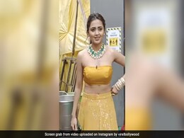 येलो लहंगे में स्वर्ग से उतरी अप्सरा लगीं तेजस्वी प्रकाश, सोशल मीडिया पर वायरल हुआ वीडियो येलो लहंगे में स्वर्ग से उतरी अप्सरा लगीं तेजस्वी प्रकाश, सोशल मीडिया पर वायरल हुआ वीडियो