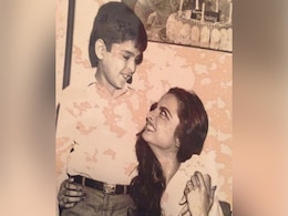 रेखा के गले में हाथ डाले खड़ा यह लड़का बन गया है सुपरस्टार, इनकी क्यूटनेस पर आमिर-सलमान से ज्यादा फिदा थी लड़कियां, पहचाना आपने? रेखा के गले में हाथ डाले खड़ा यह लड़का बन गया है सुपरस्टार, इनकी क्यूटनेस पर आमिर-सलमान से ज्यादा फिदा थी लड़कियां, पहचाना आपने?