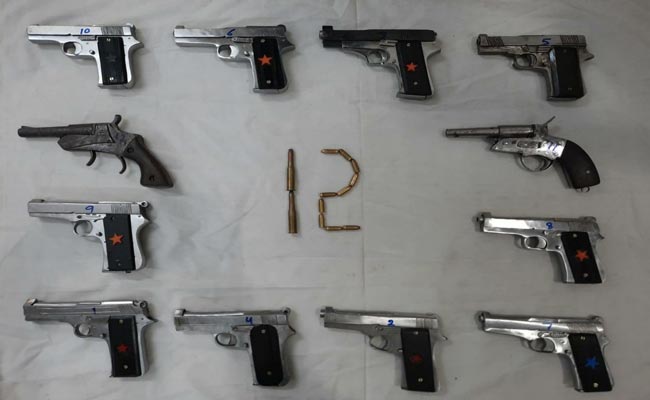 दिल्ली पुलिस ने हथियार तस्कर को किया गिरफ्तार, 12 जिंदा कारतूस बरामद हुए हैं