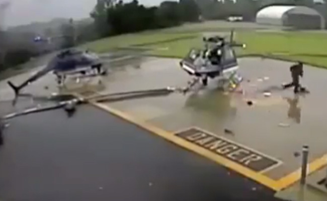पलक झपकते ही हेलीपैड पर आपस में टकराए दो हेलिकॉप्टर, देखते ही देखते उड़ गए परखच्चे