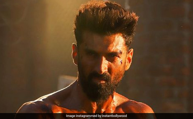 सोशल मीडिया पर छाया आदित्य रॉय कपूर का एक्शन अवतार, OTT प्लैटफॉर्म Zee5 पर फिल्म 'राष्ट्र कवच ओम' को लेकर दिखा फैंस का एक्साइटमेंट