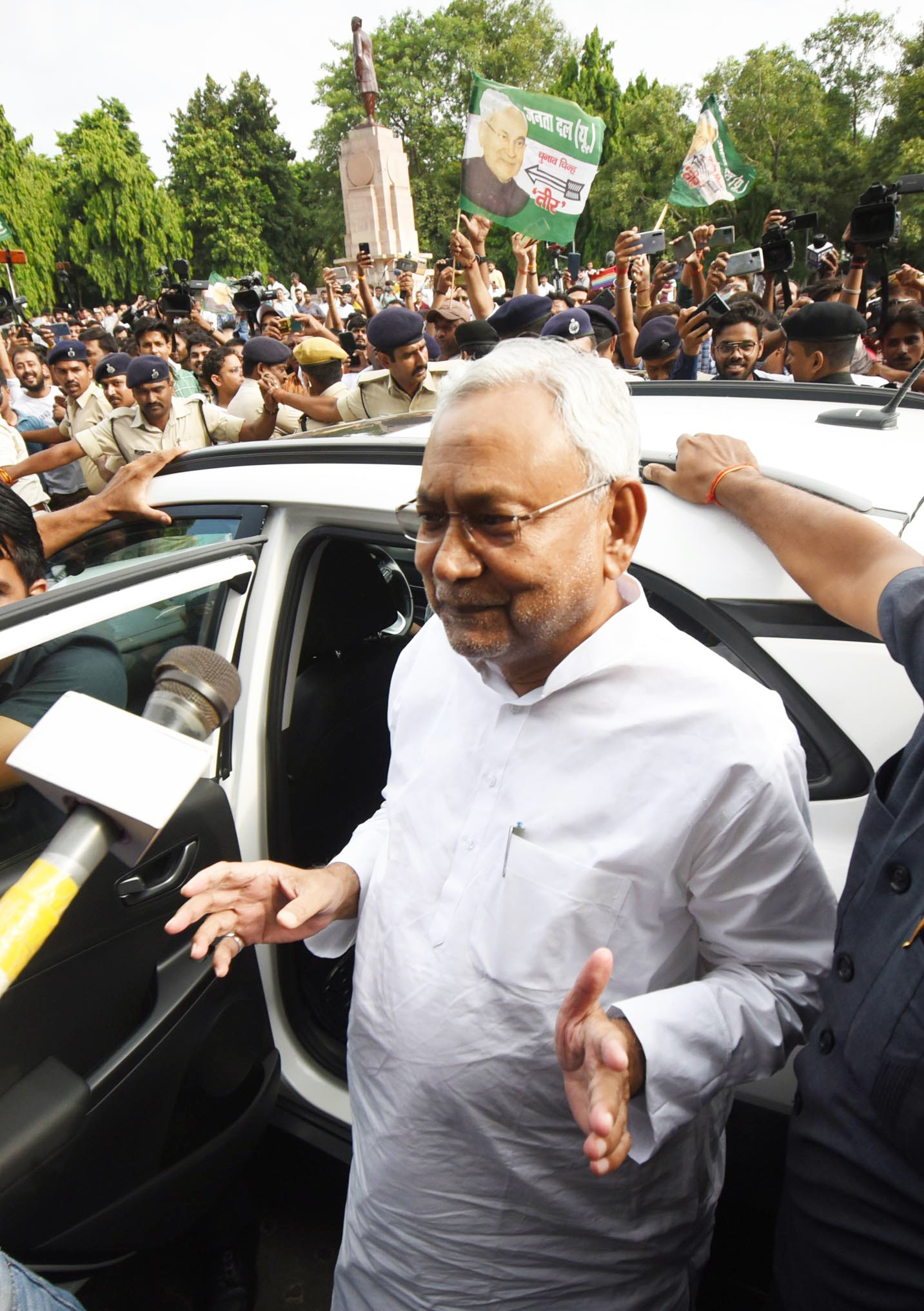 Former Ally Jitan Ram Manjhi's Party Extends Support To Nitish Kumar