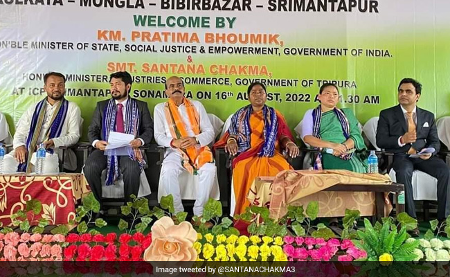 Tripura Inaugurates Trial Run Of Cargo Transport Via Bangladesh Port