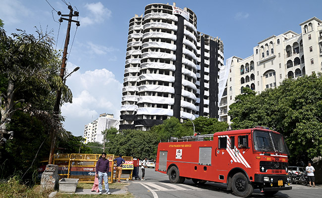 Noida Twin Towers To Go Down Today: 10 Numbers That Sum Up Demolition Plan