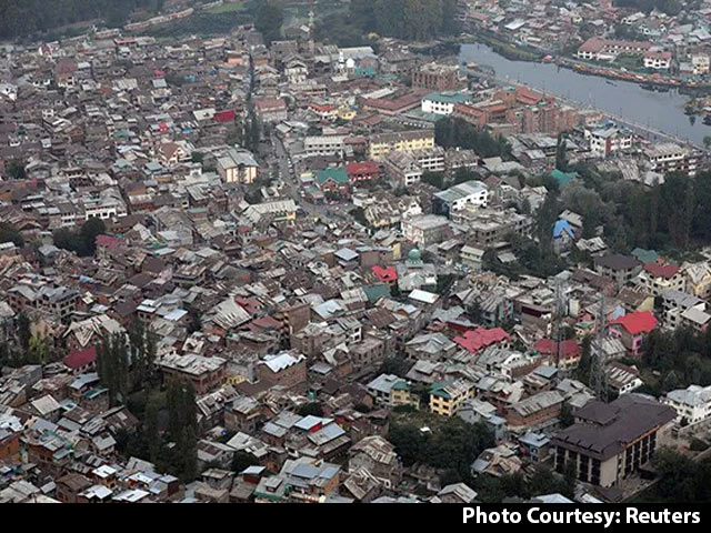 "Non-Locals" Allowed To Vote In Jammu and Kashmir, Parties Protest