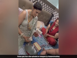 सपना चौधरी ने धूमधाम से मनाया रक्षाबंधन का त्योहार, फैन्स ने पूछा- भइया ने तोहफे में क्या दिया ? सपना चौधरी ने धूमधाम से मनाया रक्षाबंधन का त्योहार, फैन्स ने पूछा- भइया ने तोहफे में क्या दिया ?