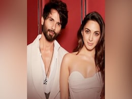 कियारा आडवाणी ने सिद्धार्थ को बताया 'करीबी दोस्त से कुछ ज्यादा' तो शाहिद कपूर ने किया ऐलान- शादी में 'डोला रे डोला' पर करेंगे डांस कियारा आडवाणी ने सिद्धार्थ को बताया 'करीबी दोस्त से कुछ ज्यादा' तो शाहिद कपूर ने किया ऐलान- शादी में 'डोला रे डोला' पर करेंगे डांस