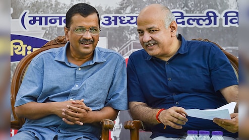 BJP vs AAP Over Arvind Kejriwal's "High-End" Mobile Phones