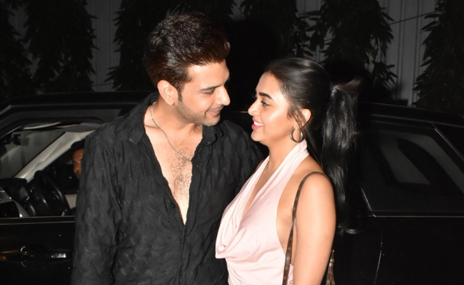 Tejasswi Prakash, Karan Kundrra And The Kiss That Went Viral. See Inside