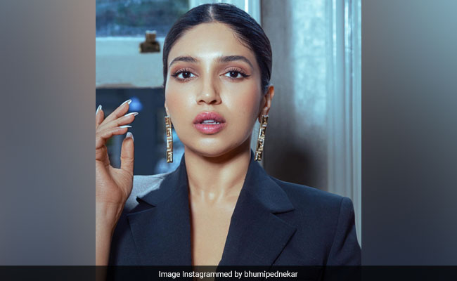 Glossy Lips Is The Newest Celebrity-Approved Beauty Trend