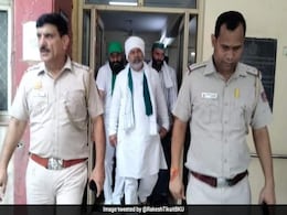 "Won't Bow Down": Farmer Leader Detained Ahead Of Jantar Mantar Protest "Won't Bow Down": Farmer Leader Detained Ahead Of Jantar Mantar Protest