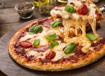 NDTV Food Big Pizza Review - We Tasted And Found Out The Best Pizzas In Delhi-NCR NDTV Food Big Pizza Review - We Tasted And Found Out The Best Pizzas In Delhi-NCR