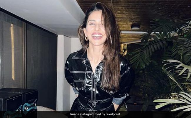 Rakul Preet Singh Vibes With The "Teeny Girl" In Her. See Pics