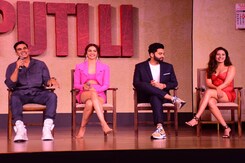 How Akshay Kumar, Rakul Preet Singh And Jackky Bhagnani Lit Up <i>Cuttputlli</i> Trailer Launch How Akshay Kumar, Rakul Preet Singh And Jackky Bhagnani Lit Up <i>Cuttputlli</i> Trailer Launch